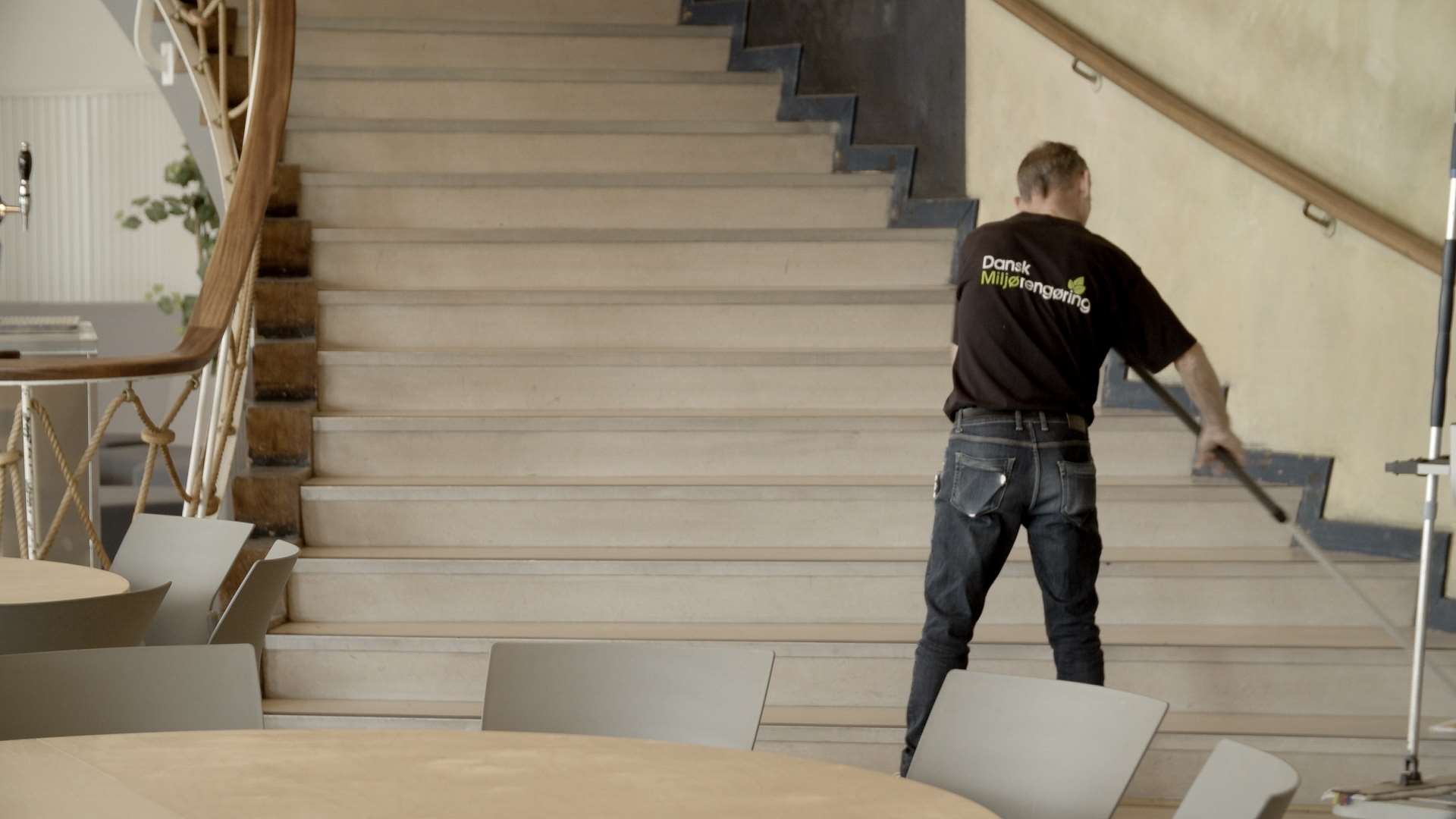 Dansk Miljørengøring, trappevask